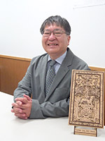 河野一隆