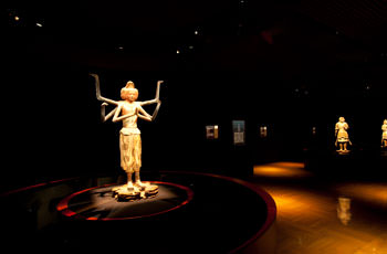 興福寺創建１３００年記念　国宝 阿修羅展